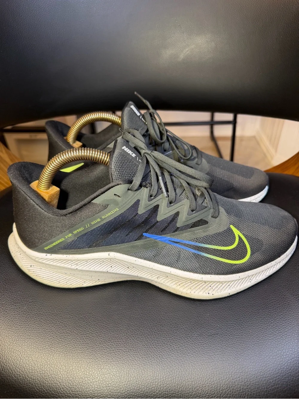 Nike Quest 3 Athletic Running Shoes Black/Blue/Volt DH0203-001 Men’s Size 11.5